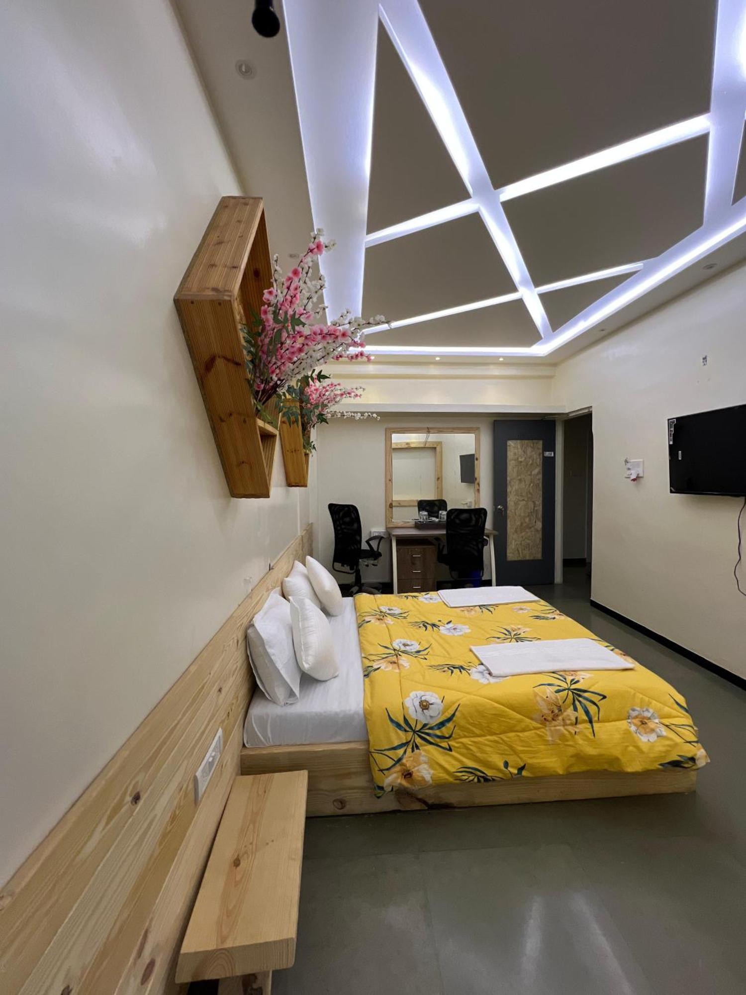 Vip Guest House Nashik Exterior photo